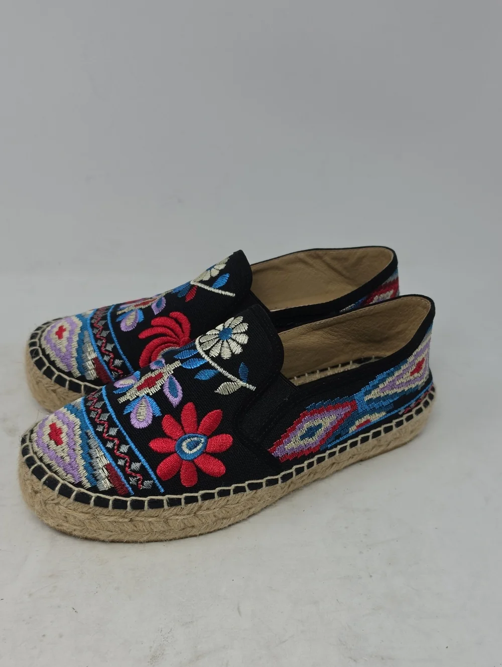 Johnny Was  Biya JWLA Embroidered Espadrilles Loafers Slip On Size 39